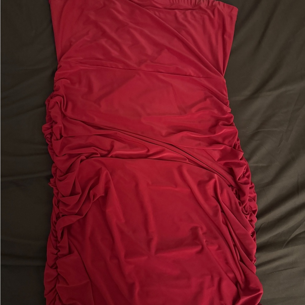 Elegant Strapless Red Dress
